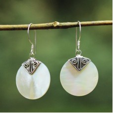 Moon Earrings (design 2) Moon Earrings (design 2)