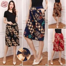 Ladies Batik Short Trousers (pack of 4) Ladies Batik Short Trousers (pack of 4)